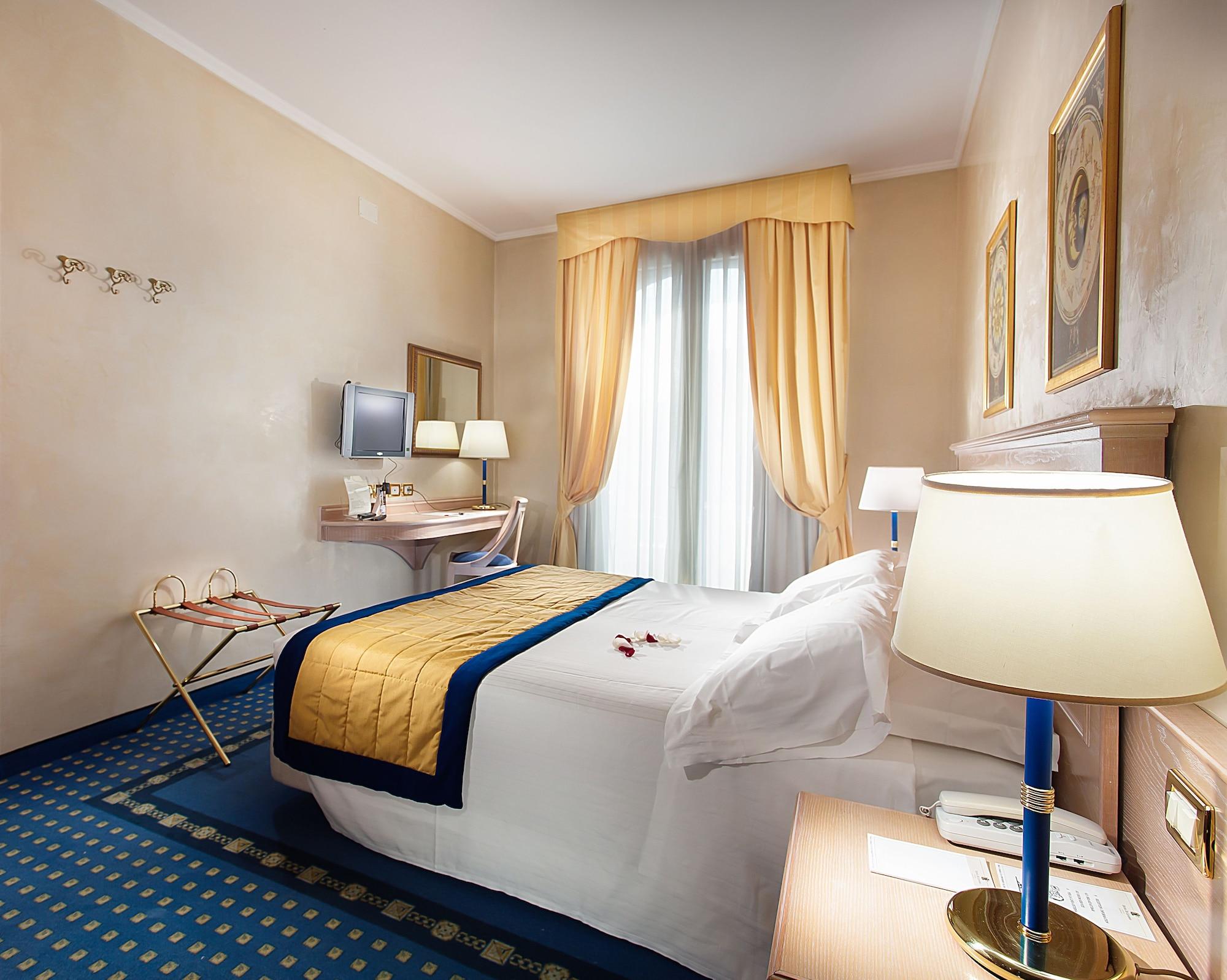 Hotel De Londres Ρίμινι Εξωτερικό φωτογραφία